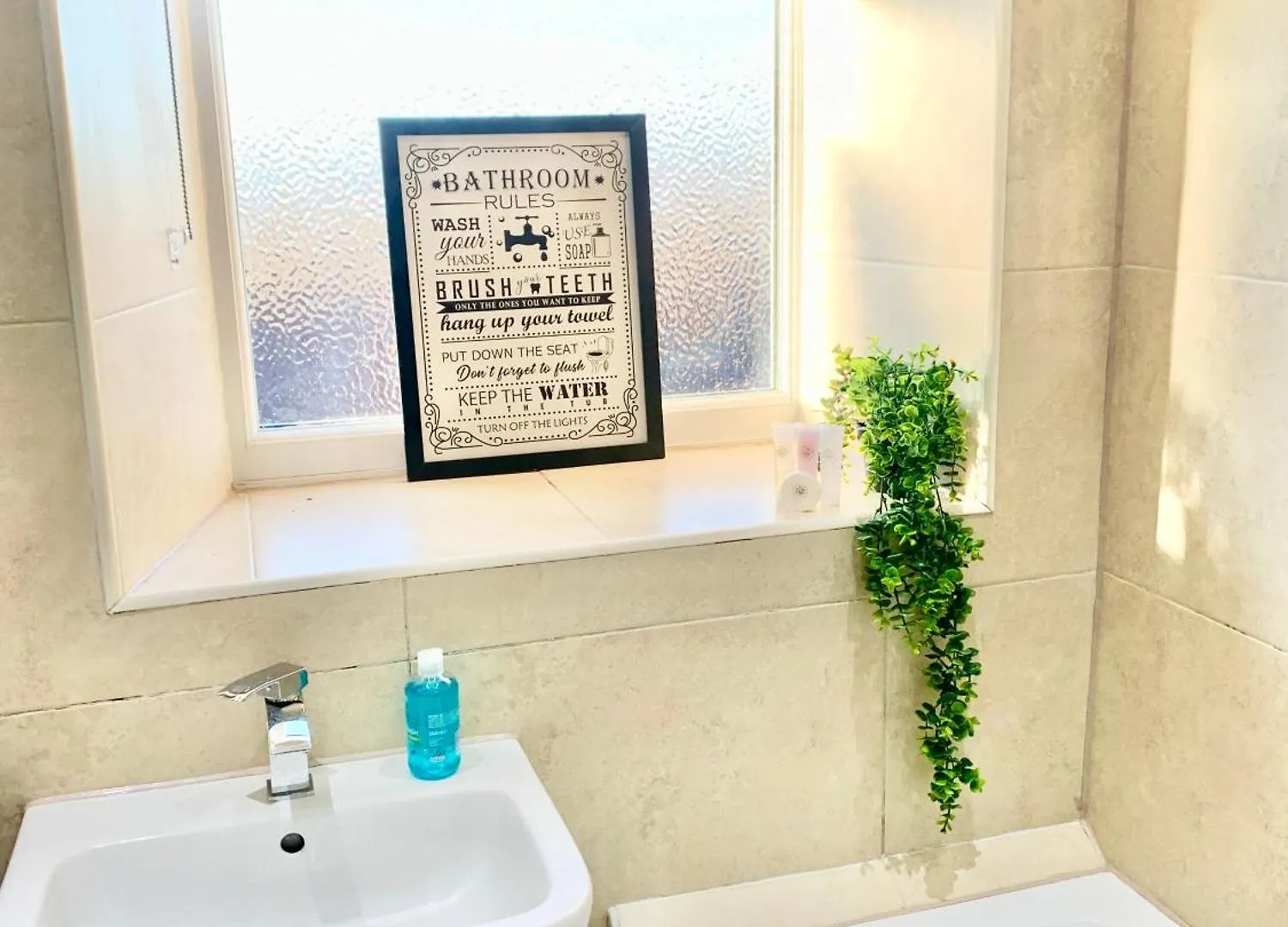 Urba Luxury 3 Bed Stays Sheffield Central 0*,  United Kingdom